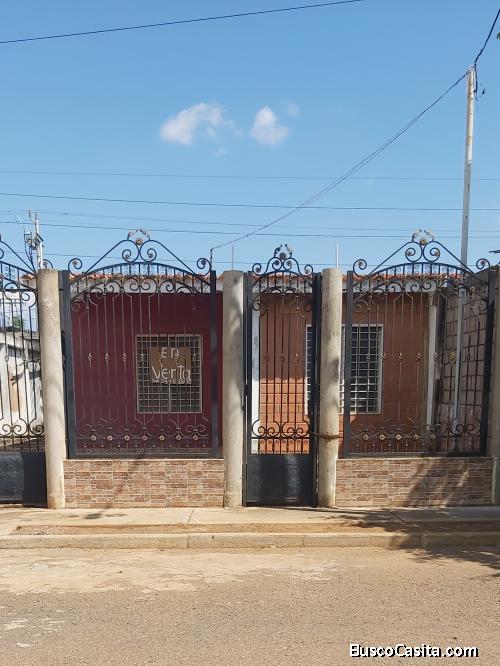 Villa Cerrada, Los Samanes Cómoda, Segura, Linda Casa, 