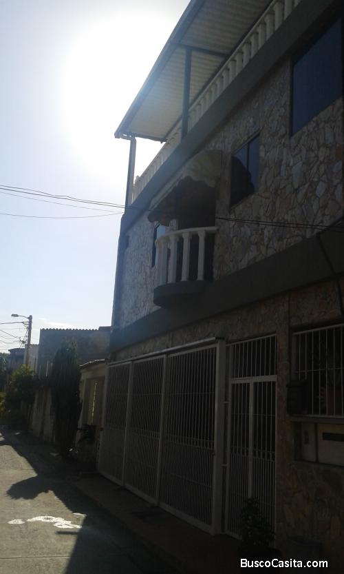Casa en Urbanizacion Privada de Guatire
