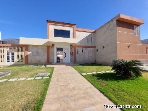 Yosmar Muñoz vende Casa en Villa San Diego sector la Cumaca 
