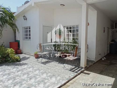 CASA EN VENTA EN LA PASTORA, PUNTO FIJO