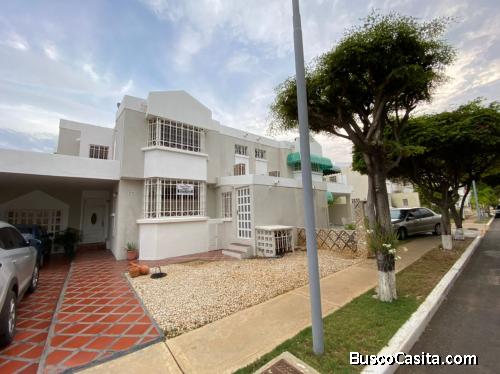 Casa venta Maracaibo Villa La Colonia 9522