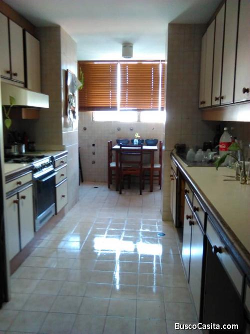 Apartamento venta Maracaibo edificio sorocaima 12522