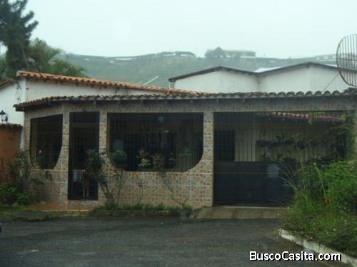 Exclusiva VILLA TRINIDAD EN SAN PEDRO LOS TEQUES A LA VENTA
