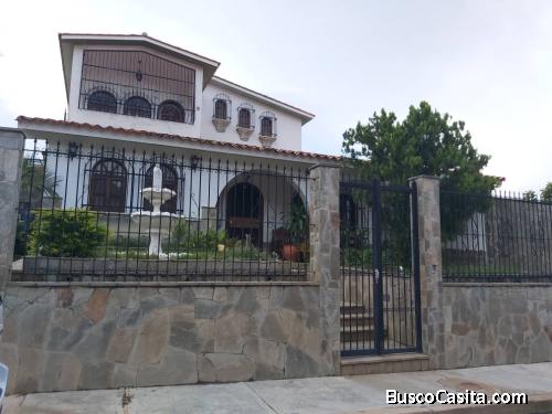 EMERSON Vende Casa en los Nisperos Valencia