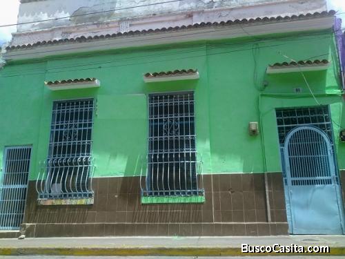 Se vende Casa en La Pastora - Caracas(uso comercial y residencial)