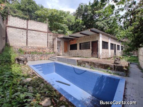 Casa En El Limón Sector Las Mayas Con Piscina 22-29081 Hl