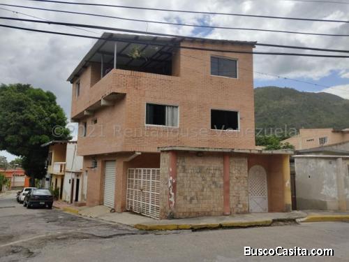 Casa en múltiples niveles en el Castaño Sector Puente Nuevo #22-1468