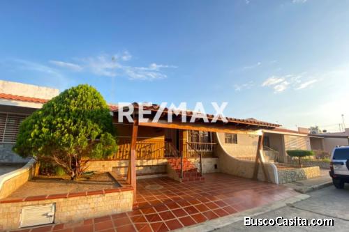 Townhouse Venta Maracaibo Villa Carolina 710