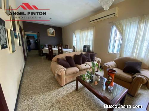 CASA COMERCIAL EN VENTA EN AMPARO MARACAIBO API 4179