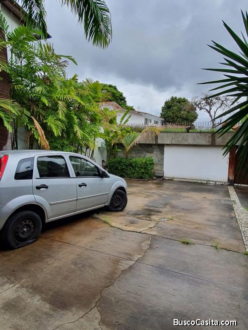 Casa en Prados del Este FOC-C-009