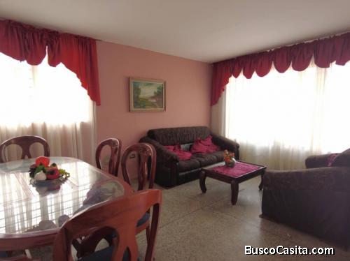 Casa Venta Maracaibo Urb. La Rotaria 860