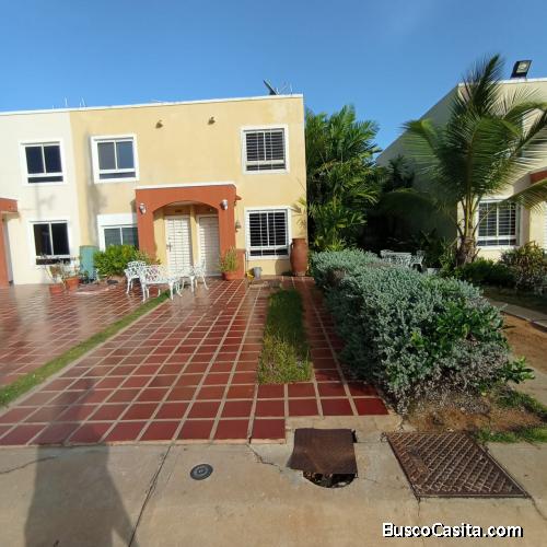Townhouse Venta Maracaibo Caminos de la Lagunita 891