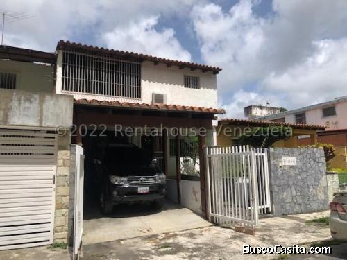 AS Se vende casa La Trinidad MLS 23-5052  0412 2003199    04241181339