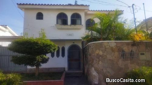 Casa-Quinta Urbanizacion Valle del Este