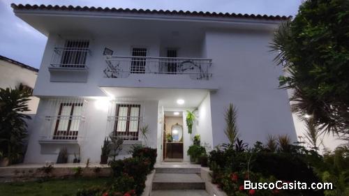 ATC-825 Casa en venta El Trigal Norte Valencia 04121974097