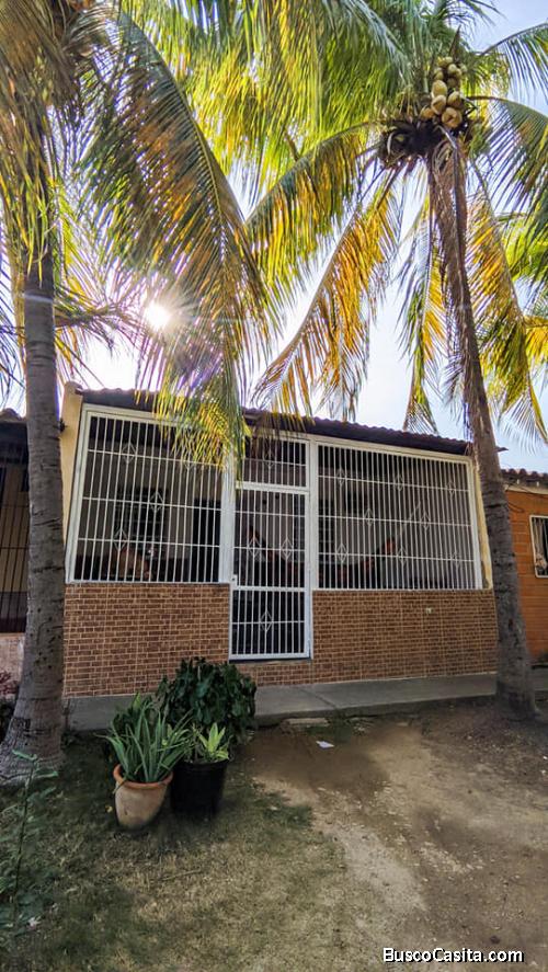 Saidsa Viccionacce vende casa con Local comercial en urbanización el Placer 