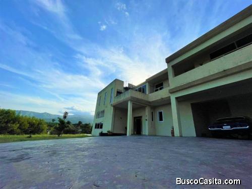 134453 VENDO CASA EN EL HATO ROYAL VALENCIA