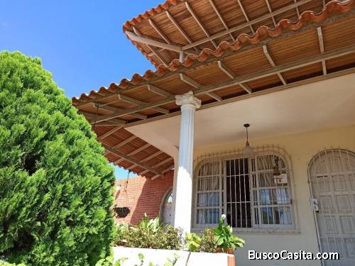 Casa en Colinas de Santa, Este de Barquisimeto 