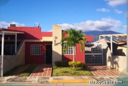 Casa en Guatire 3 habs 4 baños EN VENTA