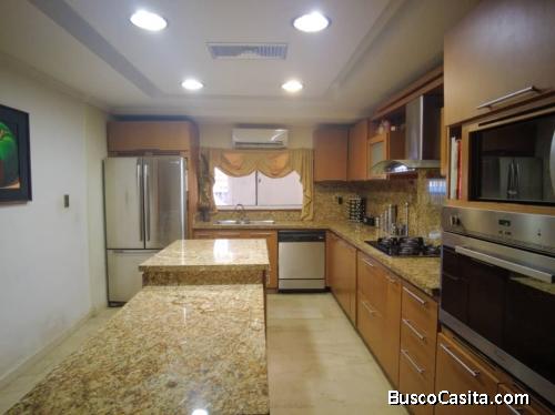 Amplia Casa en Maranorte amoblada en calle cerrada