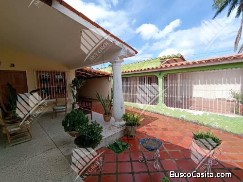 Soraya Blanco vende casa en urb Chucho Briceño 