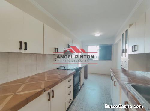 APARTAMENTO EN VENTA EN DELICIAS NORTE MARACAIBO API 3809