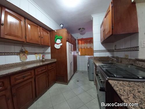 Lindo y Amplio Apartamento en Venta en Este de Barquisimeto Lara, Residencias Arcoiris, Fundalara JM