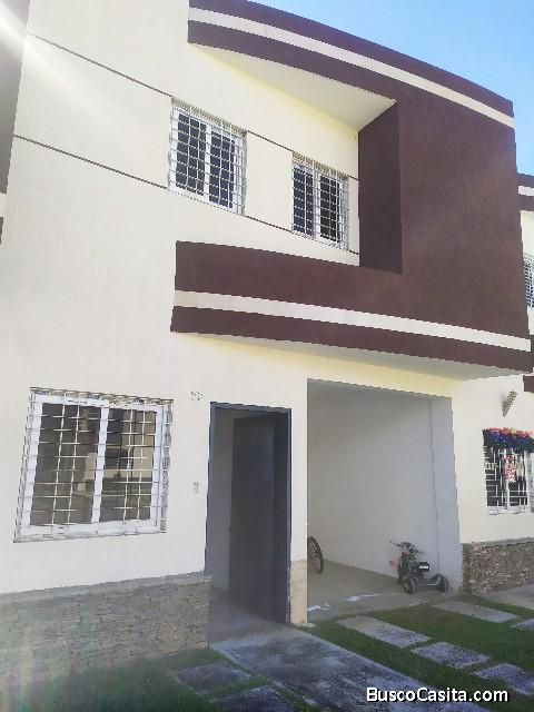 TOWNHOUSE EN MANANTIAL VILLA MANAN PLANTA 100% Y POZO