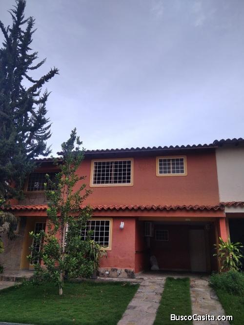 Vendo casa En Zona este de Barquisimeto. Conjunto Privado