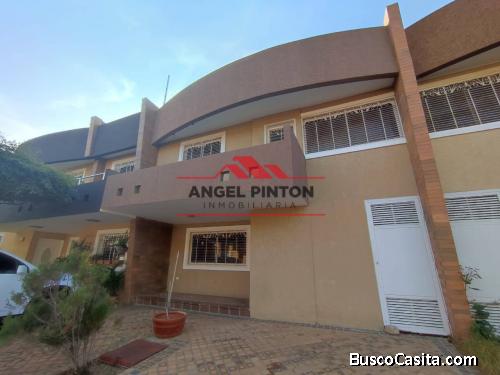 TOWNHOUSE EN VENTA LA PICOLA MARACAIBO API 3778 ELIDA HERNANDEZ ANGEL PINTON FS TEAM WORK