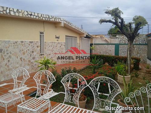 CASA EN VENTA EN SAN RAFAEL EN MARACAIBO API 4161 ELIDA HERNANDEZ ANGEL PINTON FS T.W.