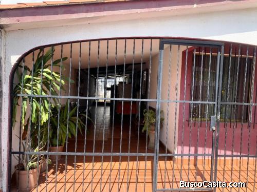 Venta Casa Urb. Rosalinda, Paraparal