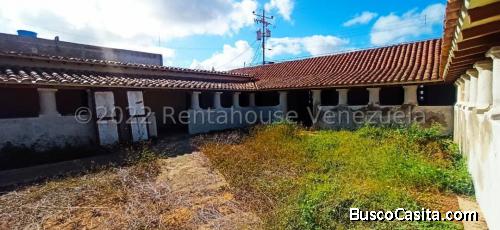 Casa en Venta Los Taques cod rah 23-6096