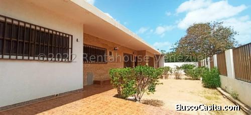 Casa en Venta Judibana cod rah 23-27