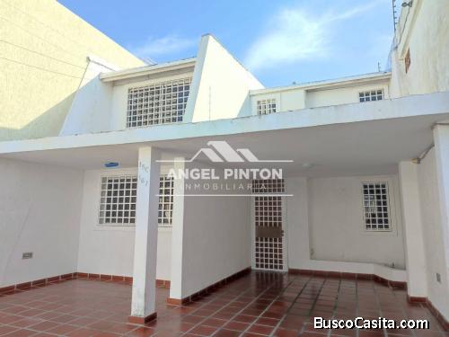 TOWNHOUSE EN VENTA EN LAGO MAR BEACH MARACAIBO API 3793 ELIDA HERNANDEZ ANGEL PINTON FS TEAM WORK