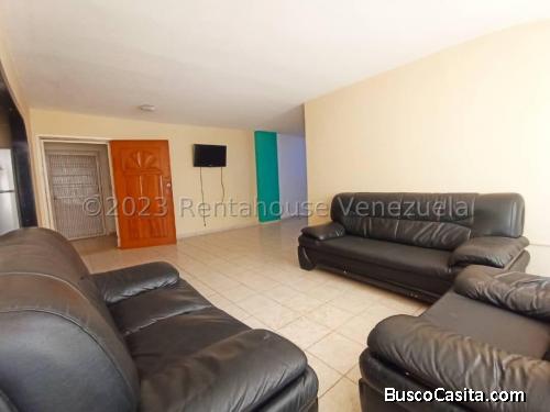 Apartamento en Venta Santa Irene cod rah 23-28000