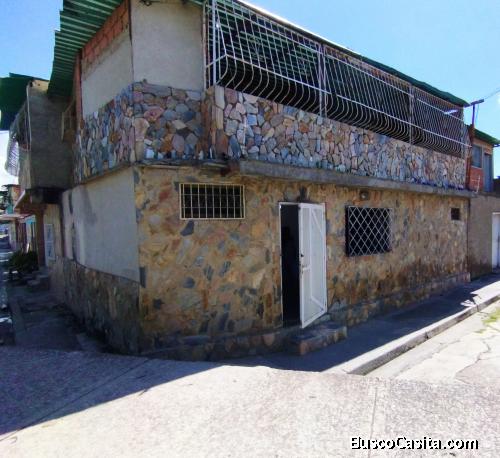 Beraca 001 Casa En Venta Barrio Tricolor Maracay