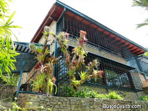 FARITH MOTA VENDE MAJESTUOSA CASA EN GUATAPARO   FOC-985