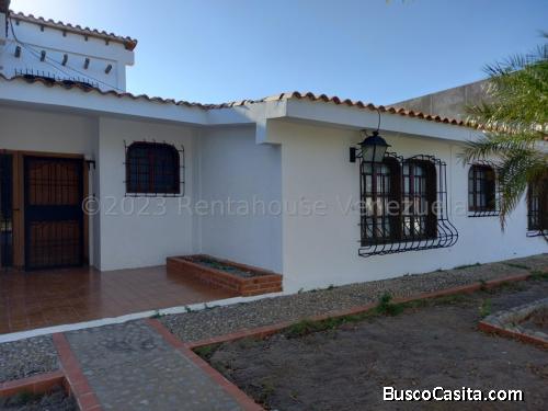Casa en Venta Judibana punto fijo cod rah 23-33737