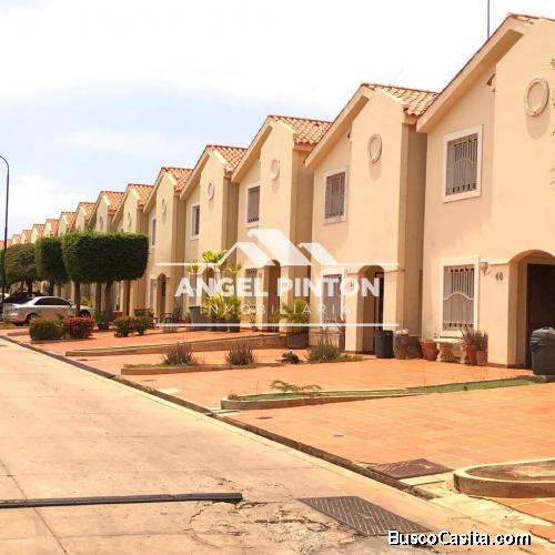 TOWNHOUSE EN VENTA EN VILLA LAS DUNAS MARACAIBO API 4605 ELIDA HERNANDEZ ANGEL PINTON FS TEAM WORK