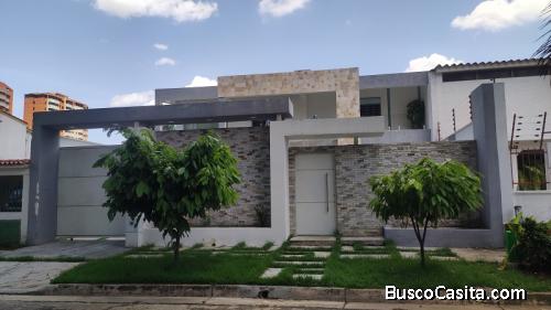 Eglée Suárez Vende Excelente casa remodelada en un 90% en la Trigaleña