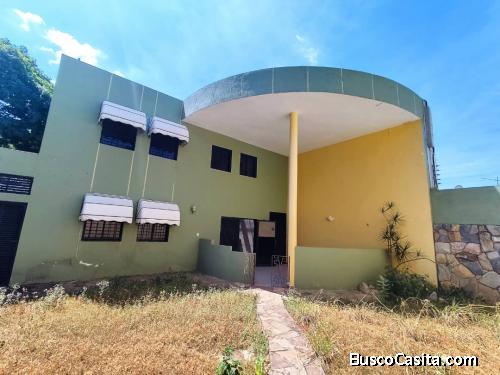Eglée Suárez vende casa en la Urb. La Trigaleña 