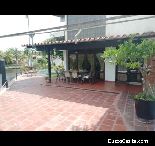 VILLA EN VENTA