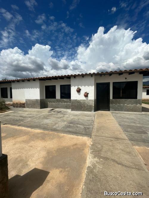 Eglée Suárez vende casa en Urb. Paula Berbecia pueblo de San Diego 