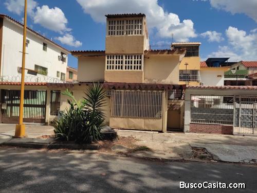 Eglée Suárez vende Aparto Quinta En Prebo