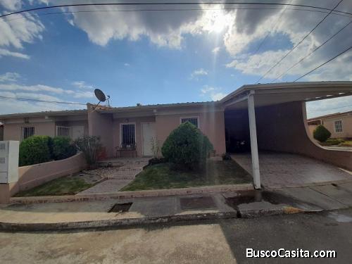 Soraya Blanco Vende Casa Remodelada En Urbanización Vista Verde, Cabudare.