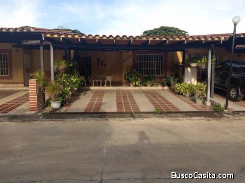 Eglée Suárez vende Casa en San Diego  Valle de Oro