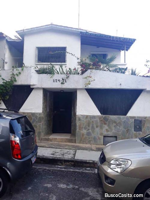 Eglée Suárez Vende Casa quinta Urbanización Sabana Larga.