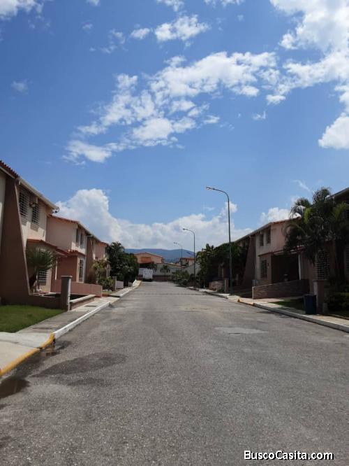 Bella Casa En Caña Dorada Cabudare