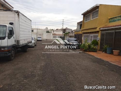 CASA EN CONJUNTO CERRADO EN VENTA EN EL PILAR MARACAIBO API 4754 ELIDA HERNANDEZ ANGEL PINTON FS T.
